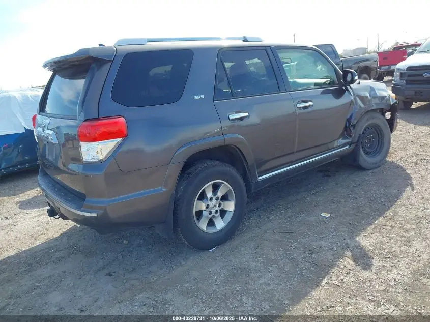 2013 TOYOTA 4RUNNER SR5