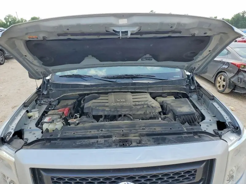 2020 NISSAN TITAN SV  