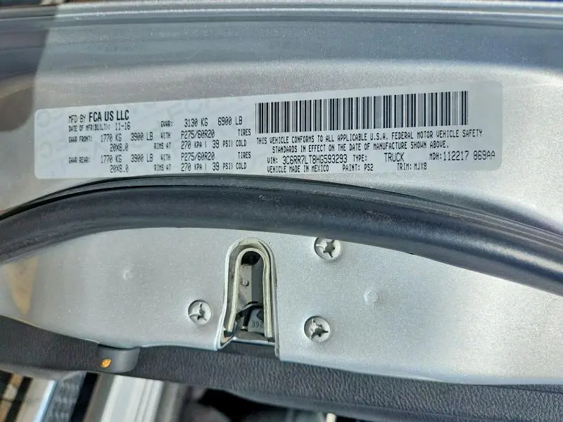 2017 RAM 1500 SLT  