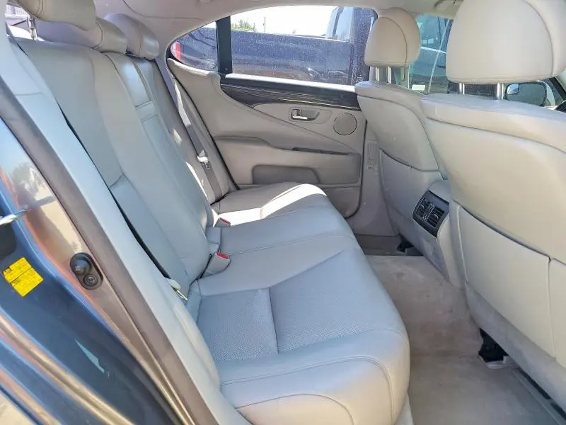 2012 LEXUS LS 460  