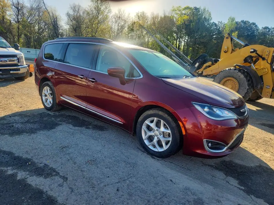 2017 CHRYSLER PACIFICA TOURING L  