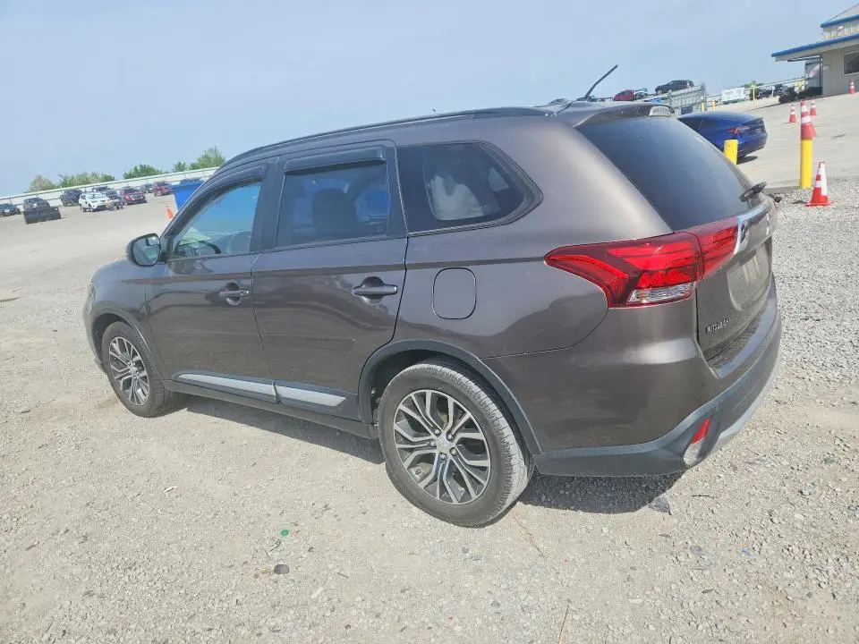 2016 MITSUBISHI OUTLANDER SE  