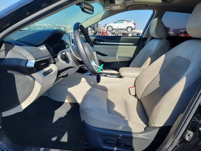2020 NISSAN ALTIMA SV  