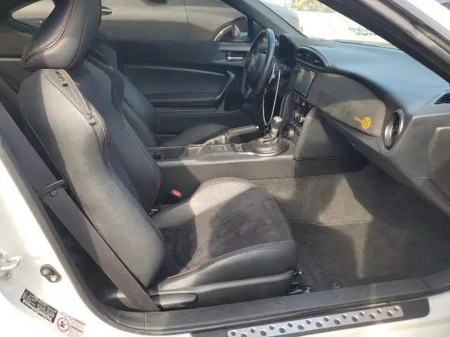 2017 TOYOTA 86 BASE  