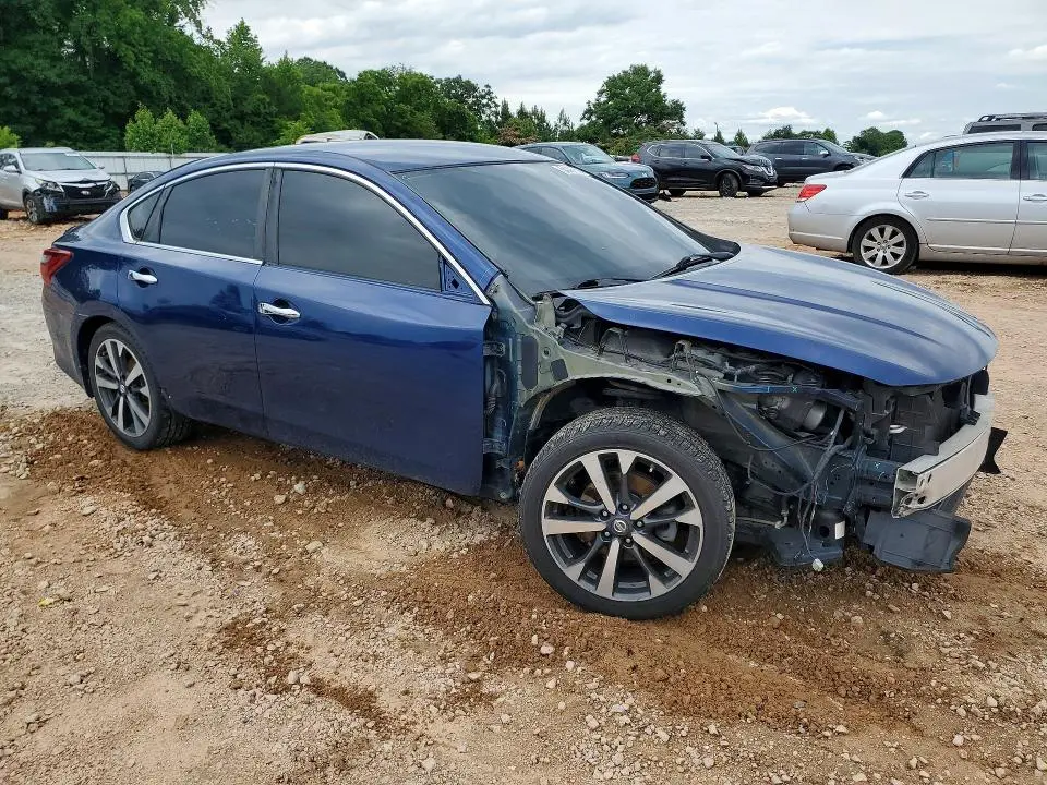 2017 NISSAN ALTIMA 2.5 SR  