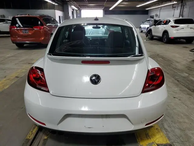 2018 VOLKSWAGEN BEETLE S  