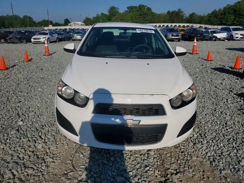 2015 CHEVROLET SONIC LT  