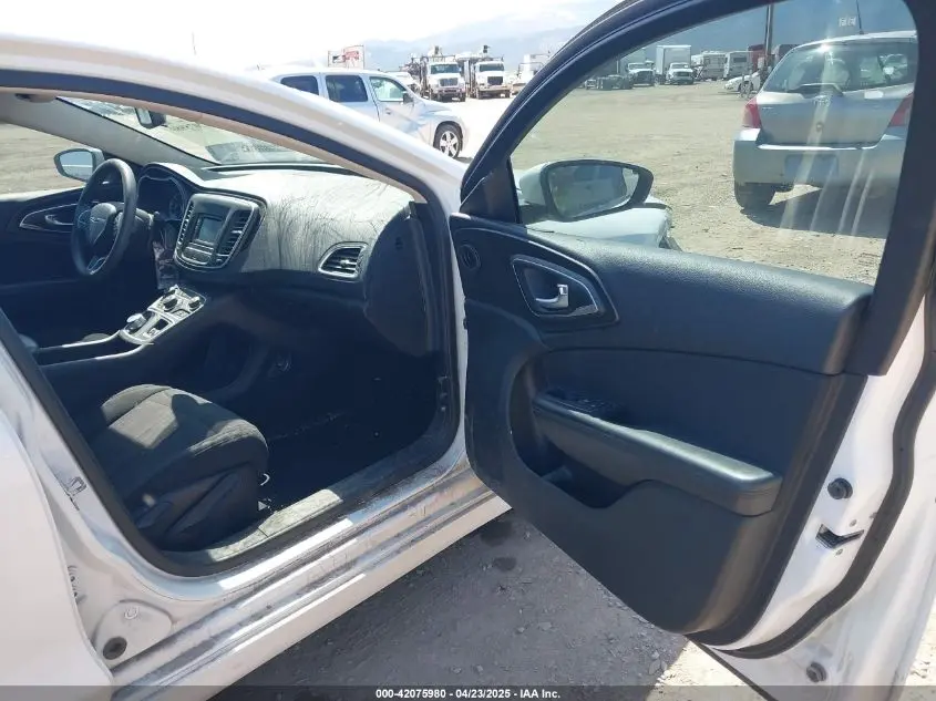 2015 CHRYSLER 200 LIMITED