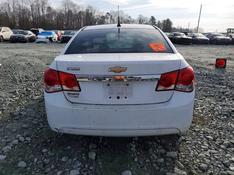 2014 CHEVROLET CRUZE LS  