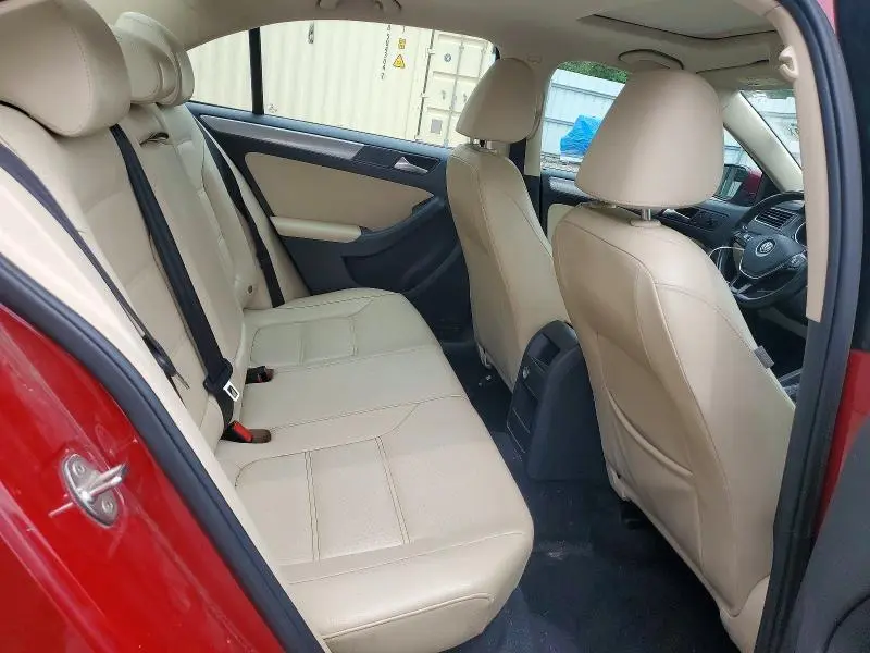 2018 VOLKSWAGEN JETTA SE  