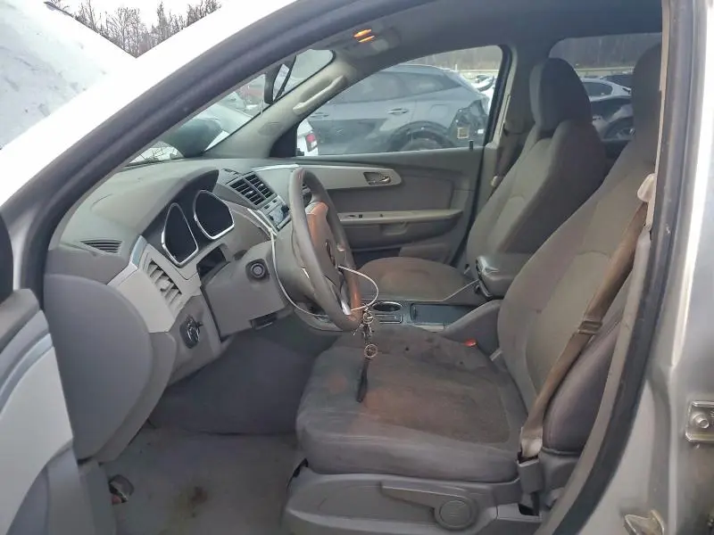 2012 CHEVROLET TRAVERSE LS  