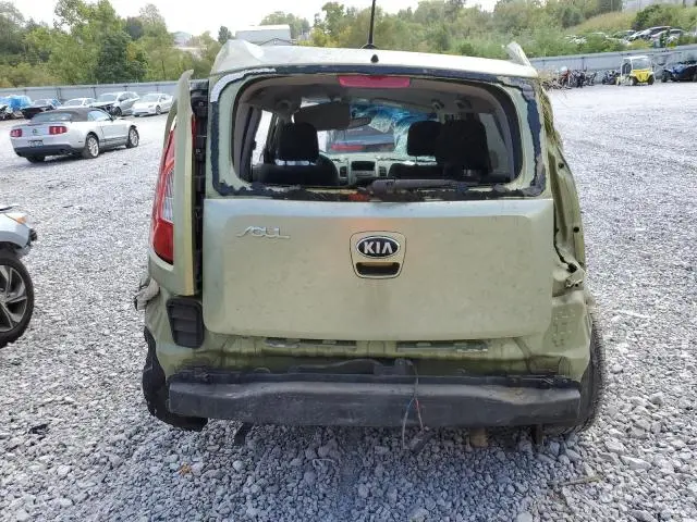 2013 KIA SOUL +  