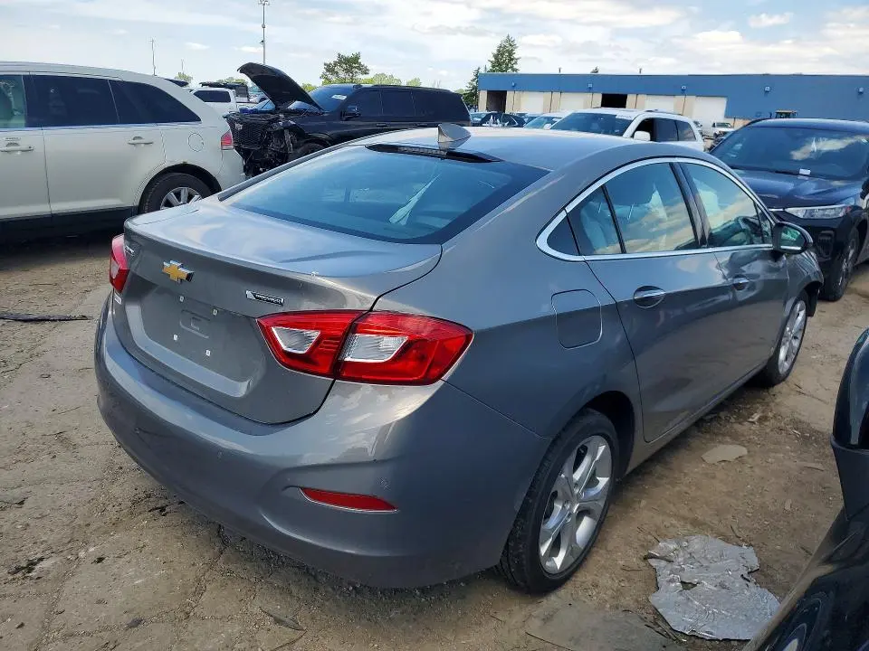 2018 CHEVROLET CRUZE PREMIER  