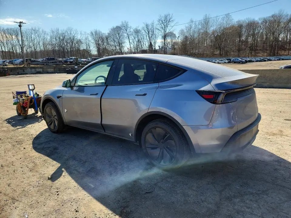 2026 TESLA MODEL Y   