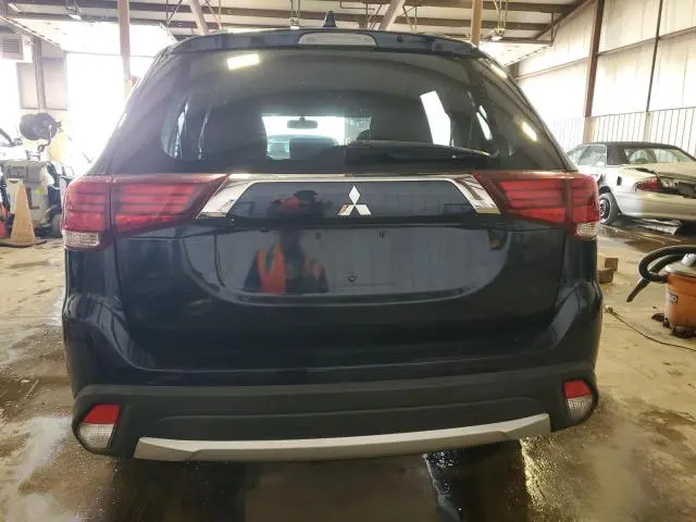 2018 MITSUBISHI OUTLANDER ES  