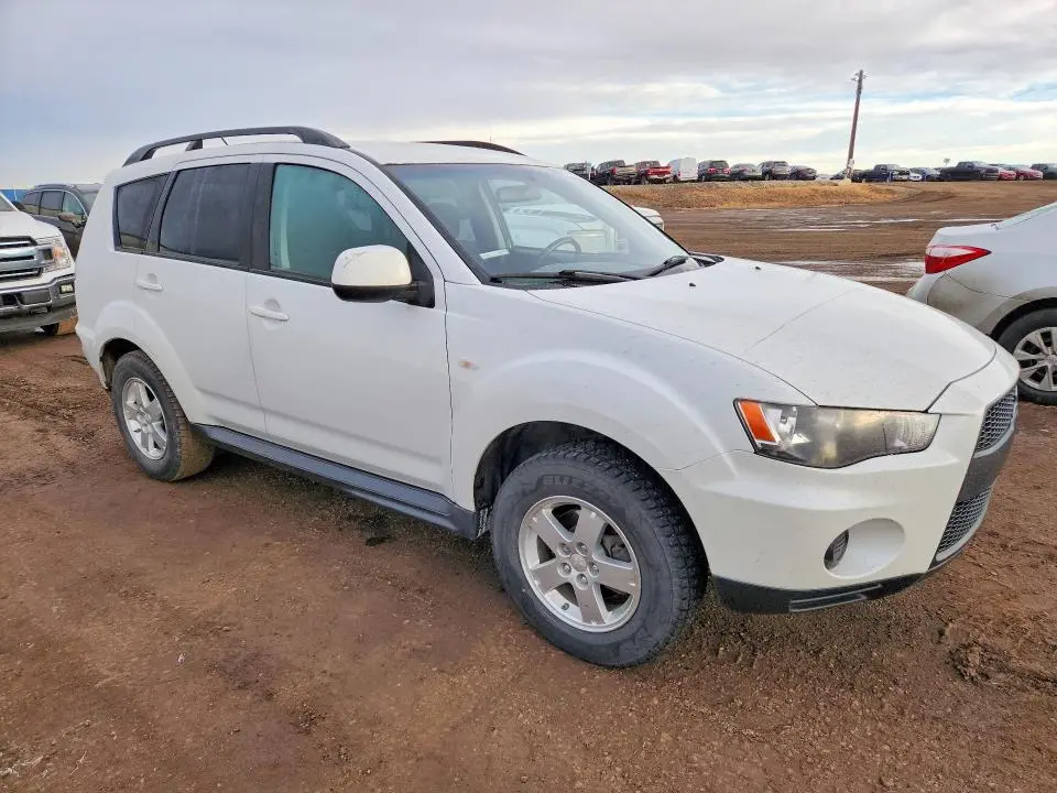 2011 MITSUBISHI OUTLANDER ES  