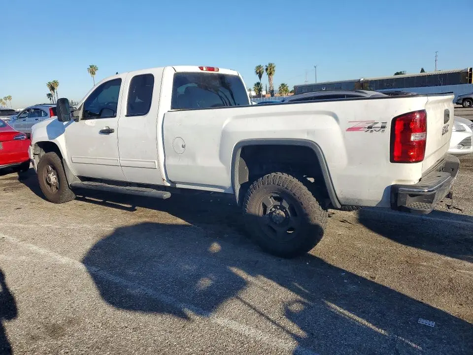 2012 GMC SIERRA K2500 SLE  