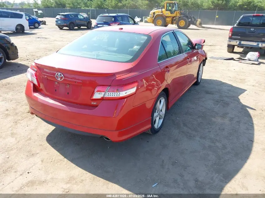 2011 TOYOTA CAMRY SE V6