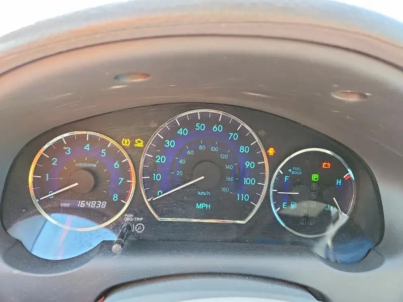 2010 TOYOTA SIENNA LE  