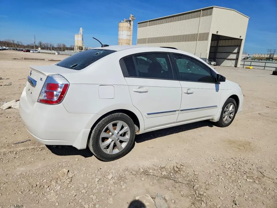 2010 NISSAN SENTRA 2.0  