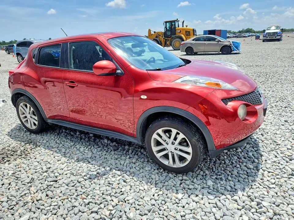 2013 NISSAN JUKE S  