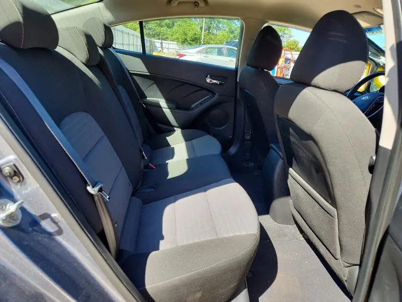 2017 KIA FORTE S  