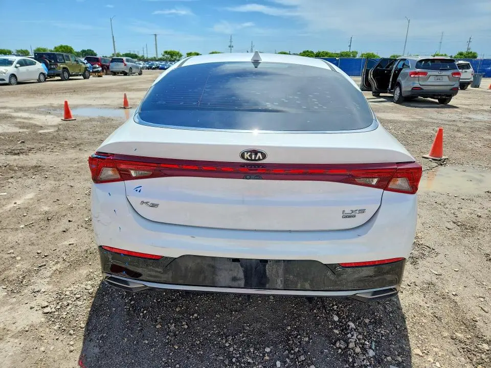 2021 KIA K5   