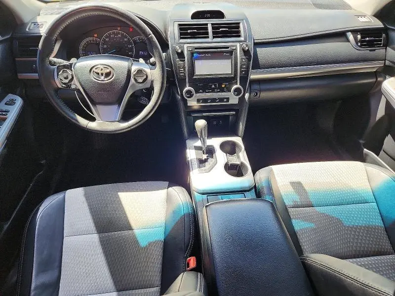 2013 TOYOTA CAMRY SE  