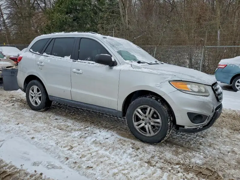 2012 HYUNDAI SANTA FE GLS  