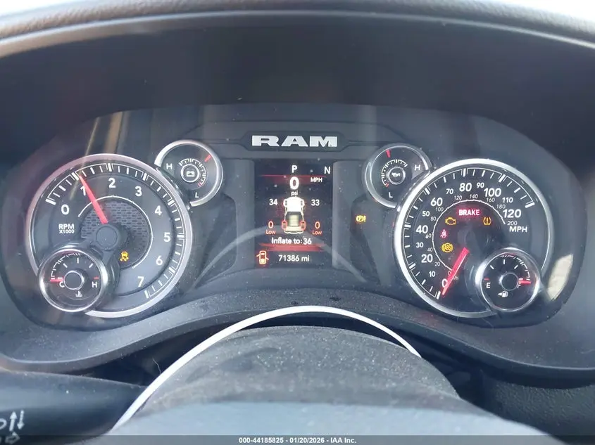 2023 RAM 1500 BIG HORN  4X2 5'7 BOX