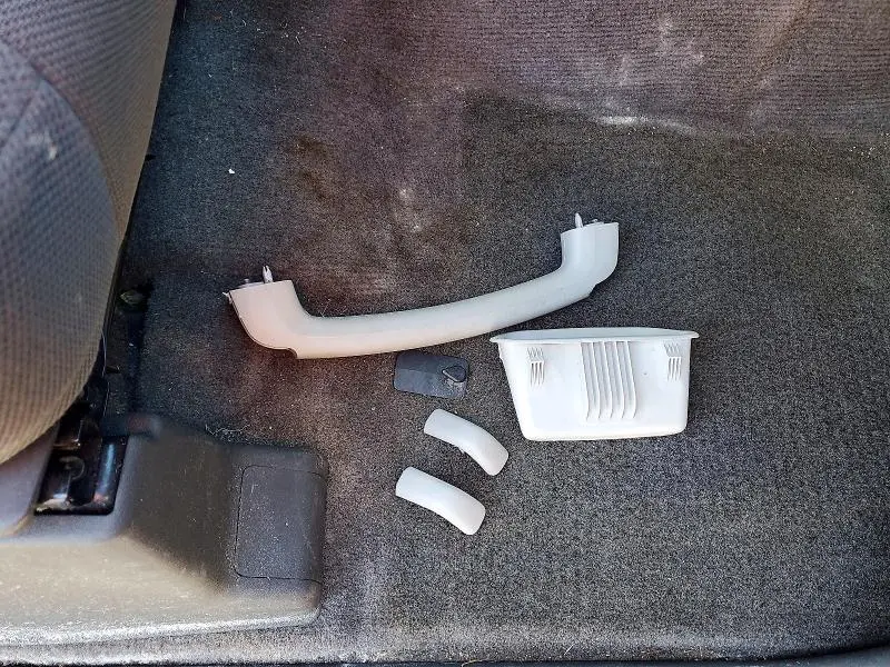 2010 NISSAN FRONTIER XE  