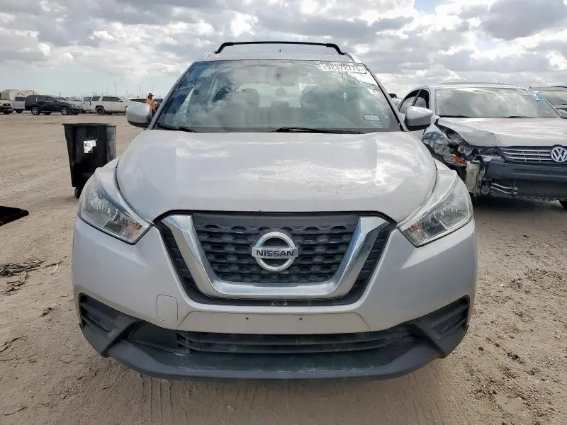 2019 NISSAN KICKS S  