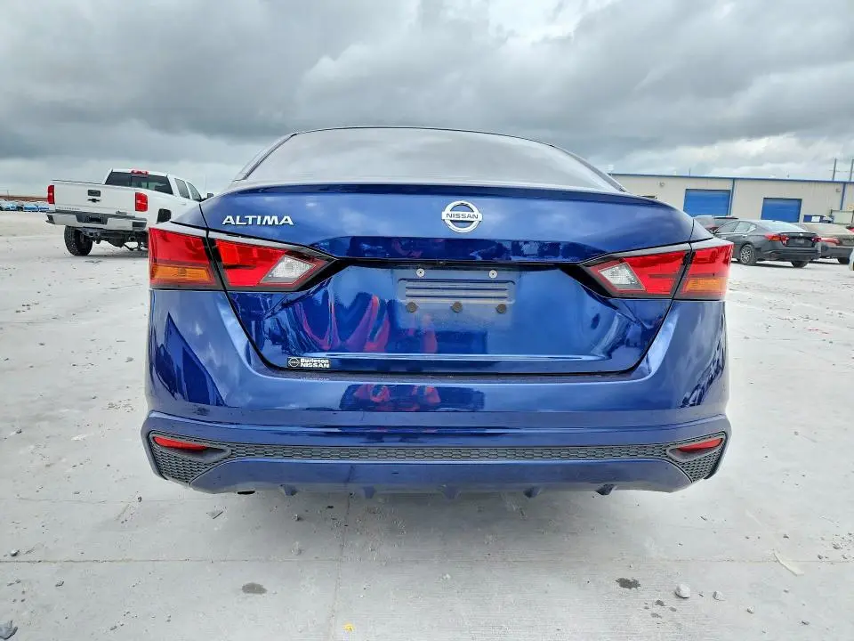2021 NISSAN ALTIMA S  