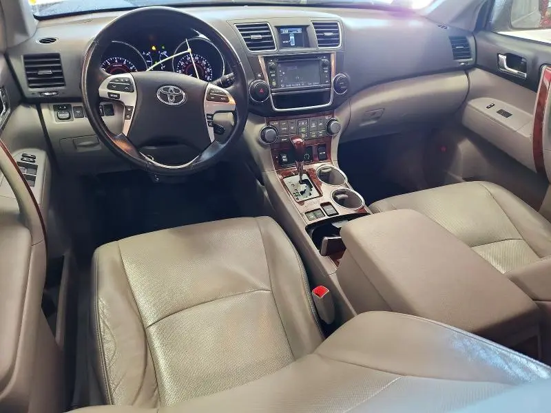 2013 TOYOTA HIGHLANDER LIMITED  