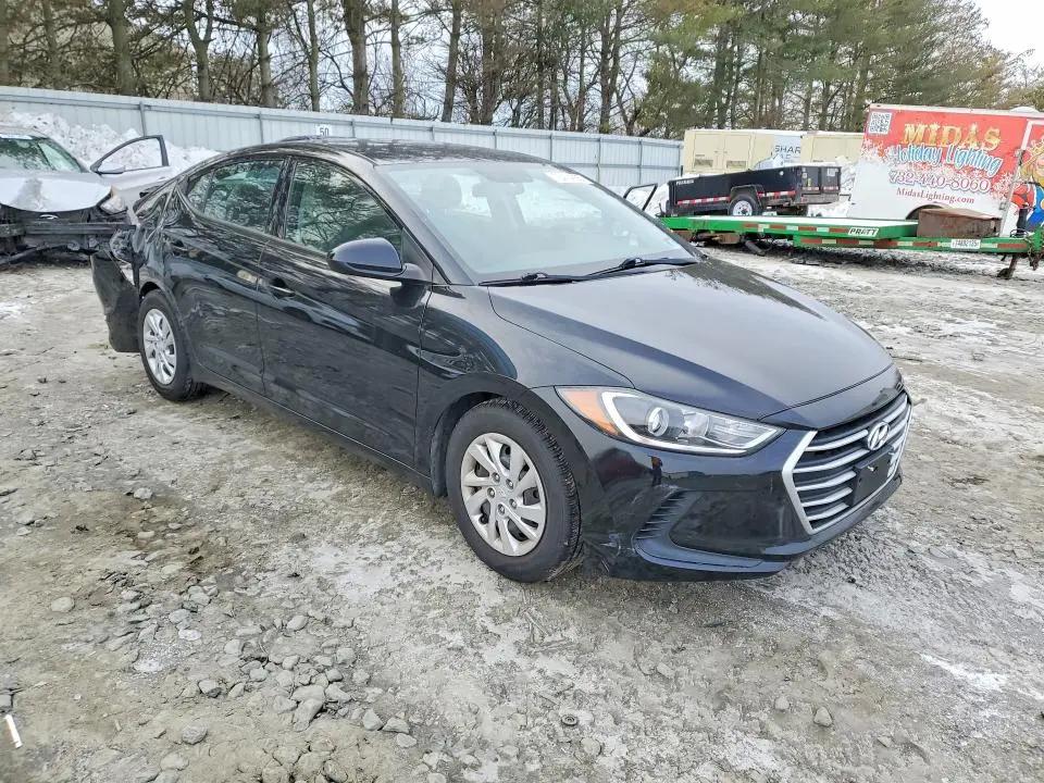2018 HYUNDAI ELANTRA SE  