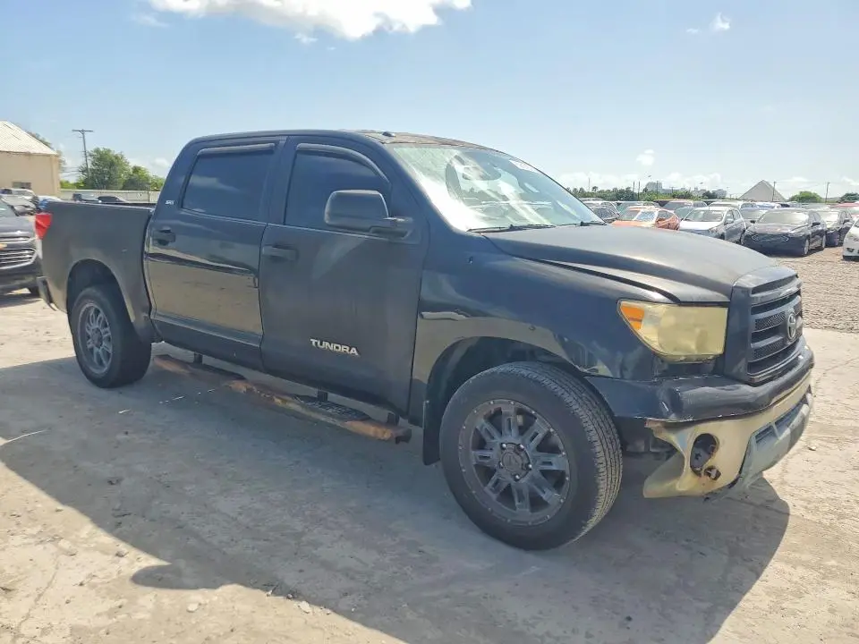 2013 TOYOTA TUNDRA CREWMAX SR5  