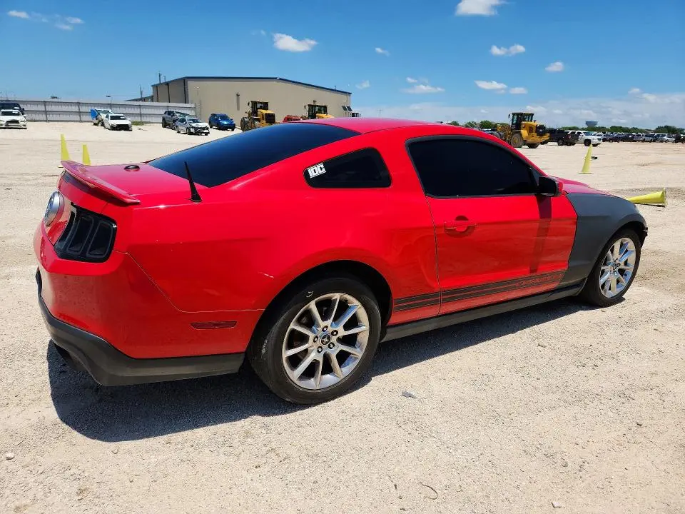 2010 FORD MUSTANG   