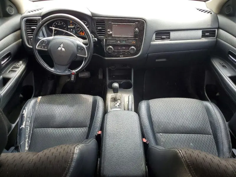 2015 MITSUBISHI OUTLANDER SE  