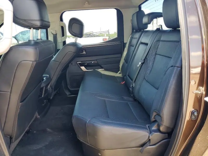 2024 TOYOTA TUNDRA CREWMAX LIMITED  