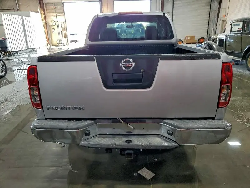 2012 NISSAN FRONTIER S  