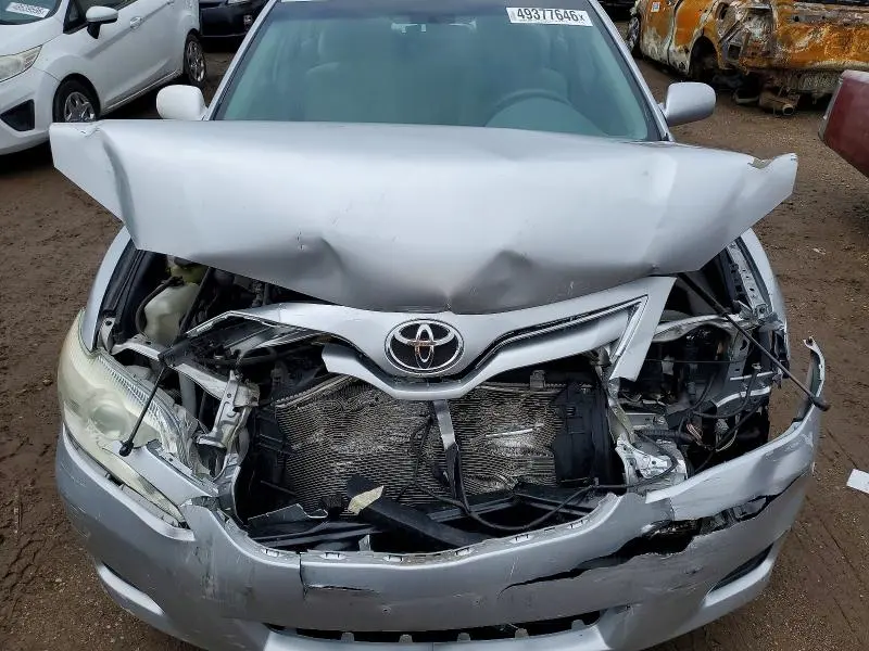 2011 TOYOTA CAMRY LE  