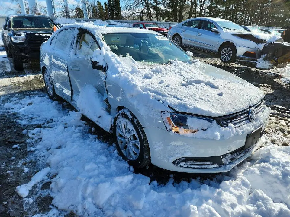 2014 VOLKSWAGEN JETTA SE  