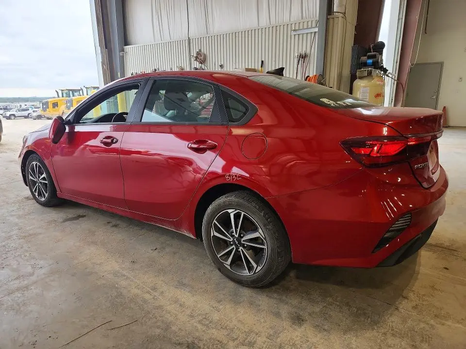 2023 KIA FORTE LXS  