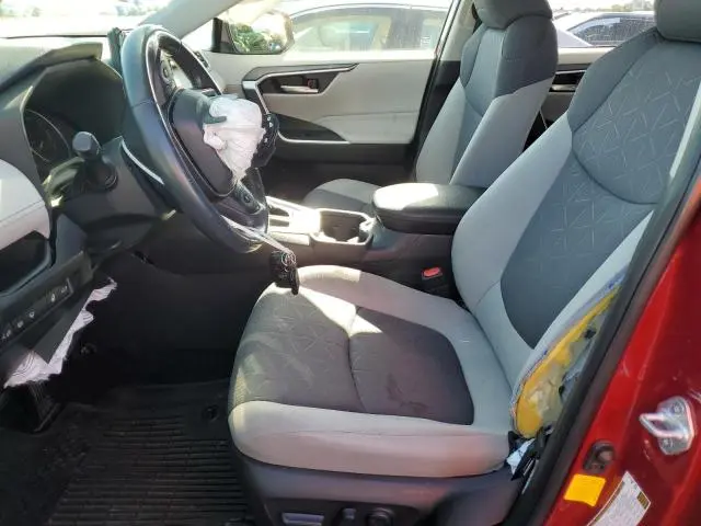 2019 TOYOTA RAV4 XLE  