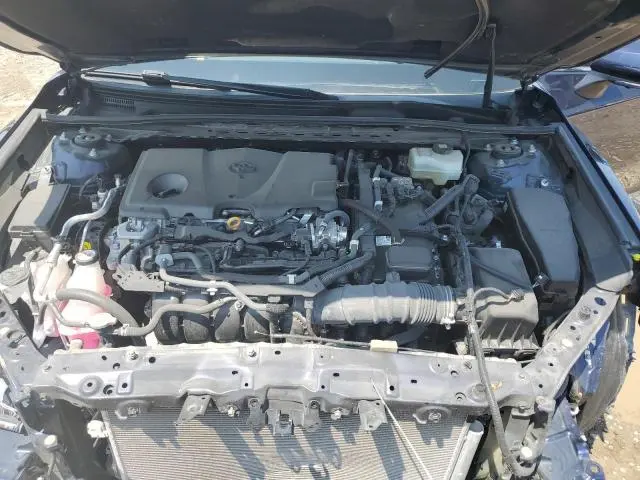 2021 TOYOTA CAMRY XLE