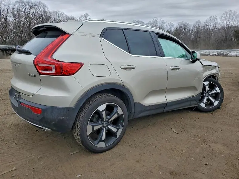 2019 VOLVO XC40 T5 INSCRIPTION  