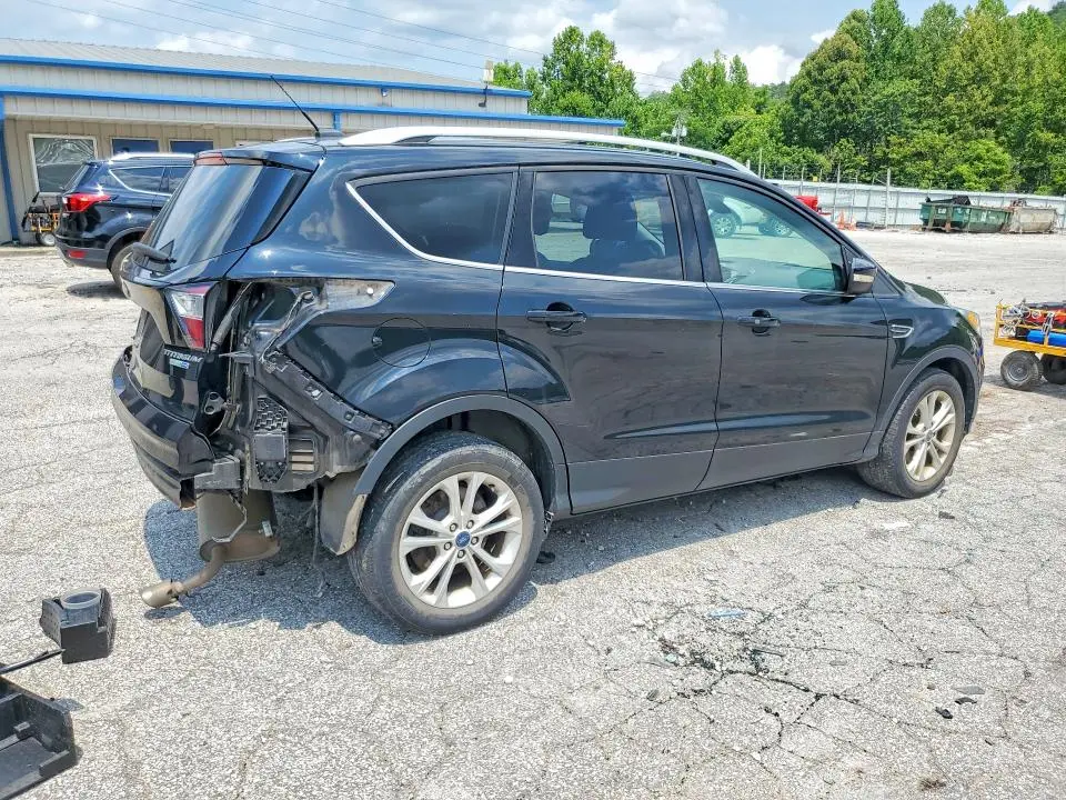 2017 FORD ESCAPE TITANIUM  