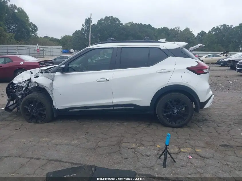 2023 NISSAN KICKS SR XTRONIC CVT