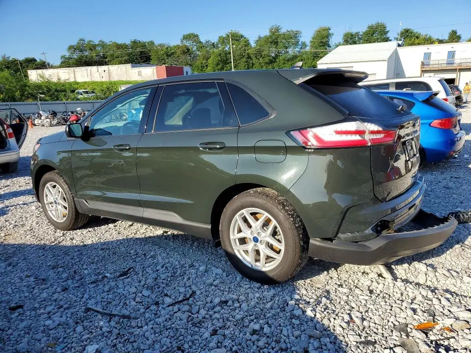 2022 FORD EDGE SE  