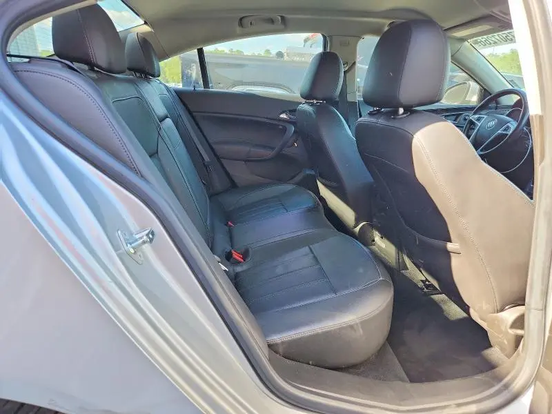 2011 BUICK REGAL CXL  